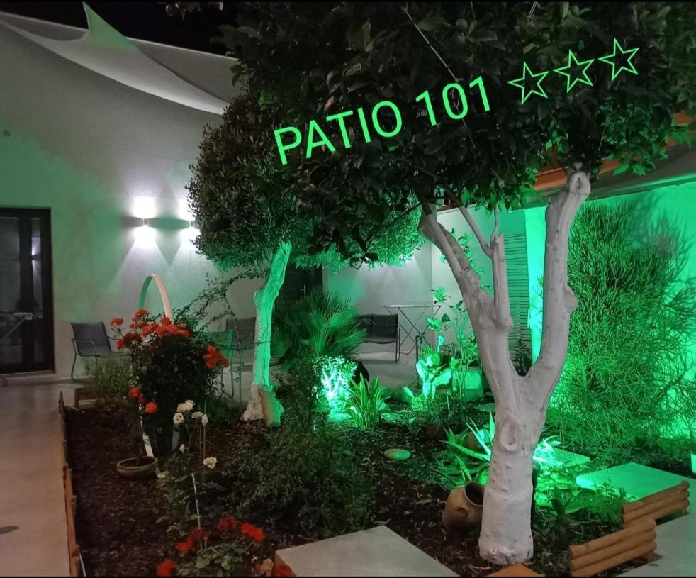 Patio 101 "Exclusive" Bed & Breakfast San Vito Lo Capo Dış mekan fotoğraf